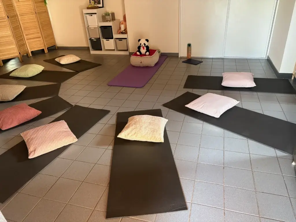 Yoga parent-enfant : Disposition des tapis
